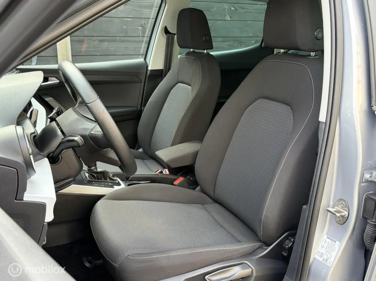 1.0 TSI Style AUTOMAAT 110 PK / Clima / Carplay / LM / 43.879 KM