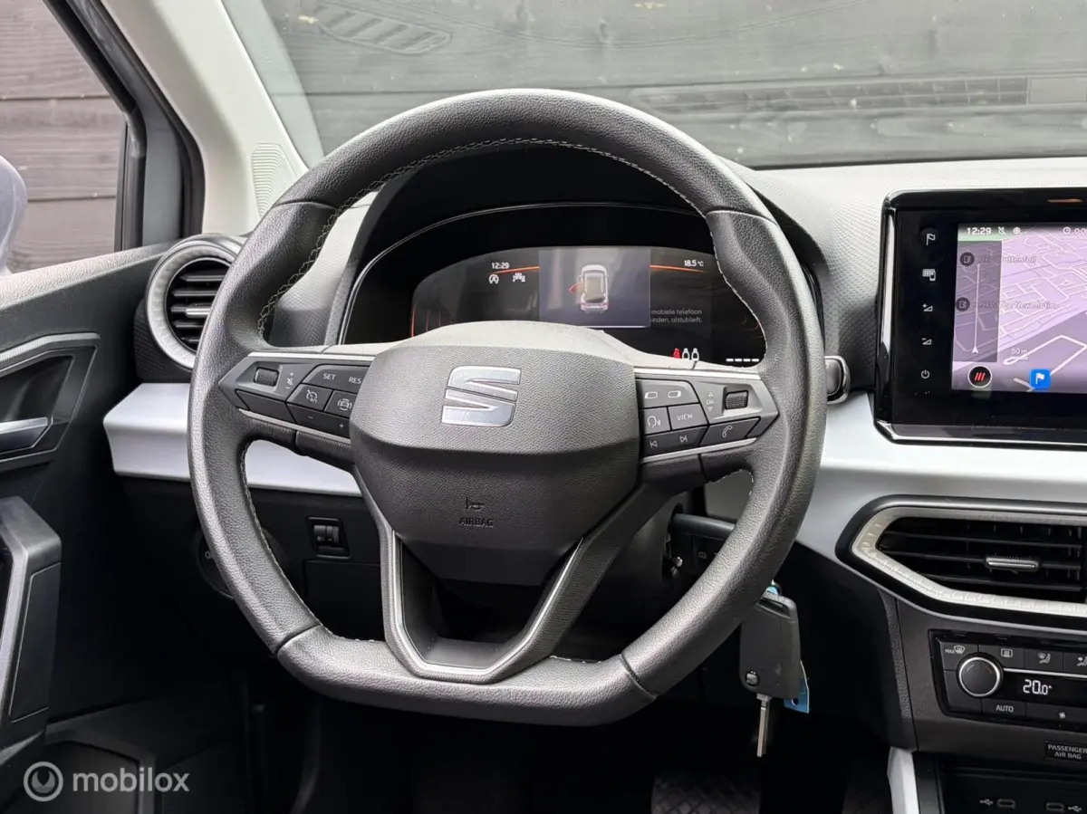 1.0 TSI Style AUTOMAAT 110 PK / Clima / Carplay / LM / 43.879 KM