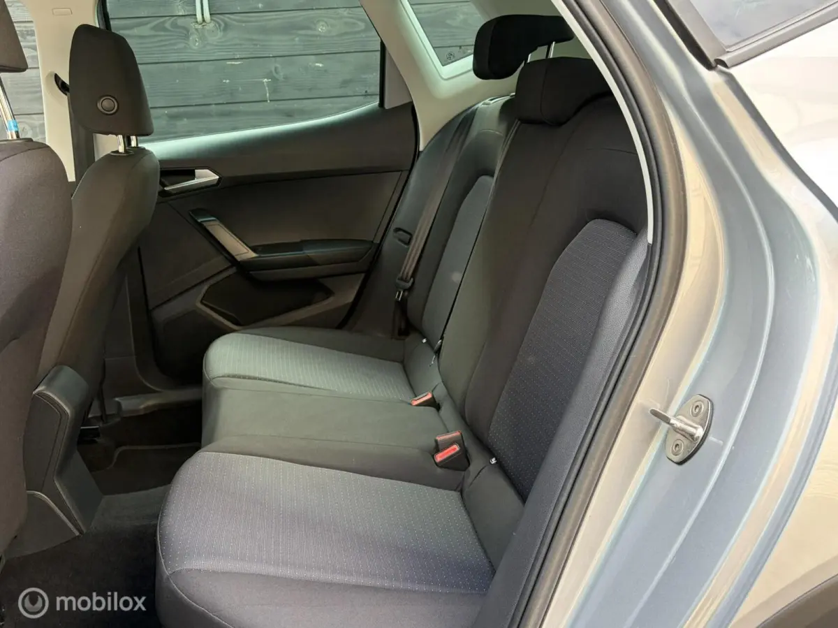 1.0 TSI Style AUTOMAAT 110 PK / Clima / Carplay / LM / 43.879 KM