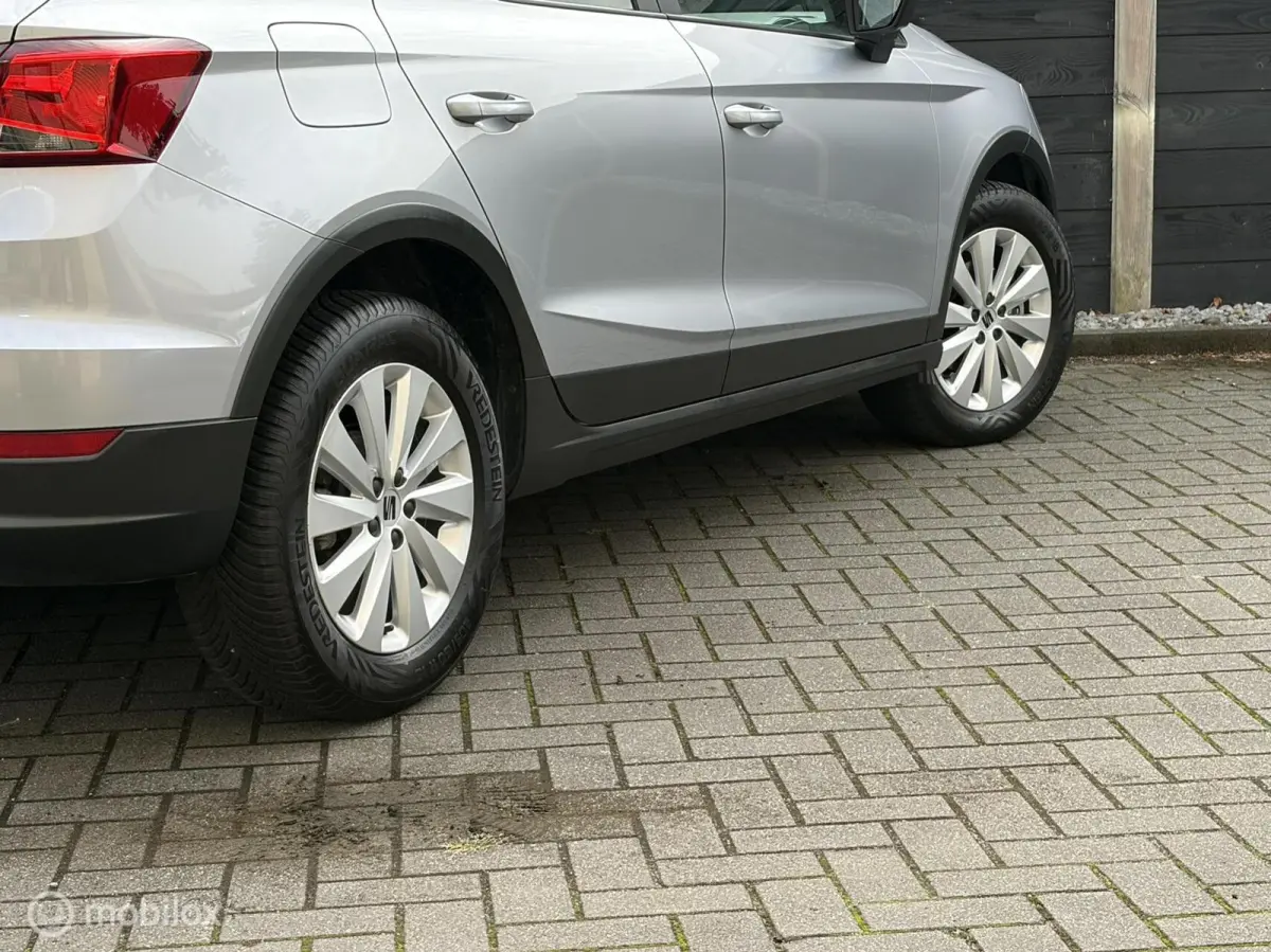 1.0 TSI Style AUTOMAAT 110 PK / Clima / Carplay / LM / 43.879 KM