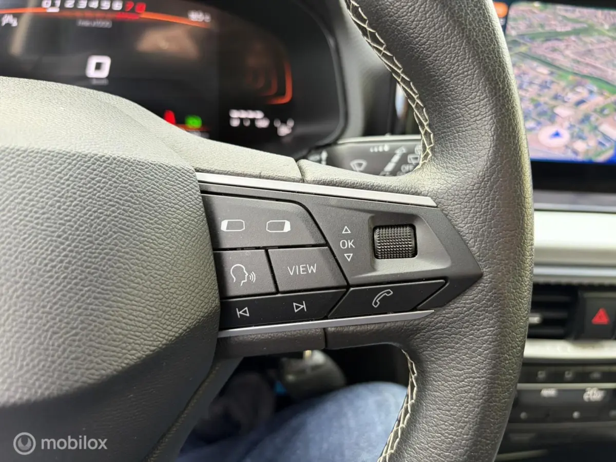 1.0 TSI Style AUTOMAAT 110 PK / Clima / Carplay / LM / 43.879 KM
