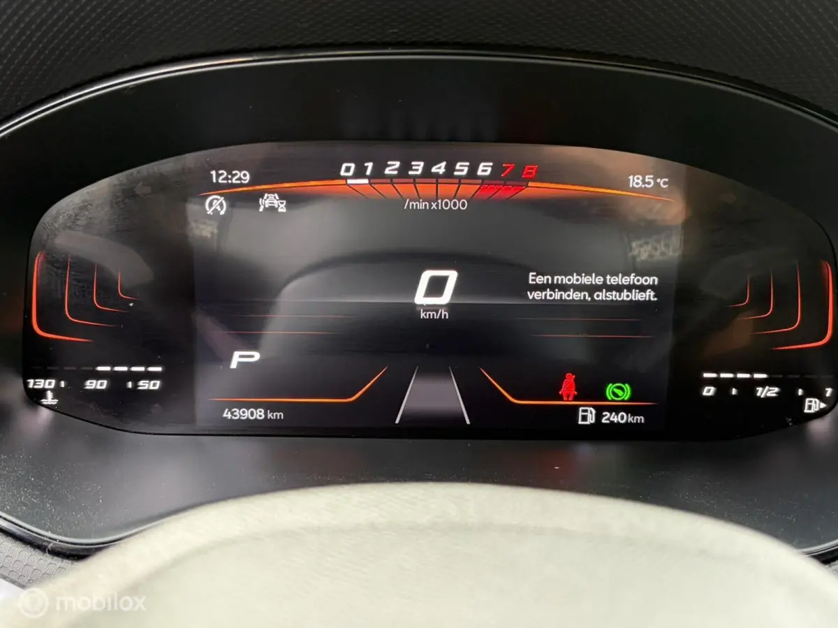 1.0 TSI Style AUTOMAAT 110 PK / Clima / Carplay / LM / 43.879 KM