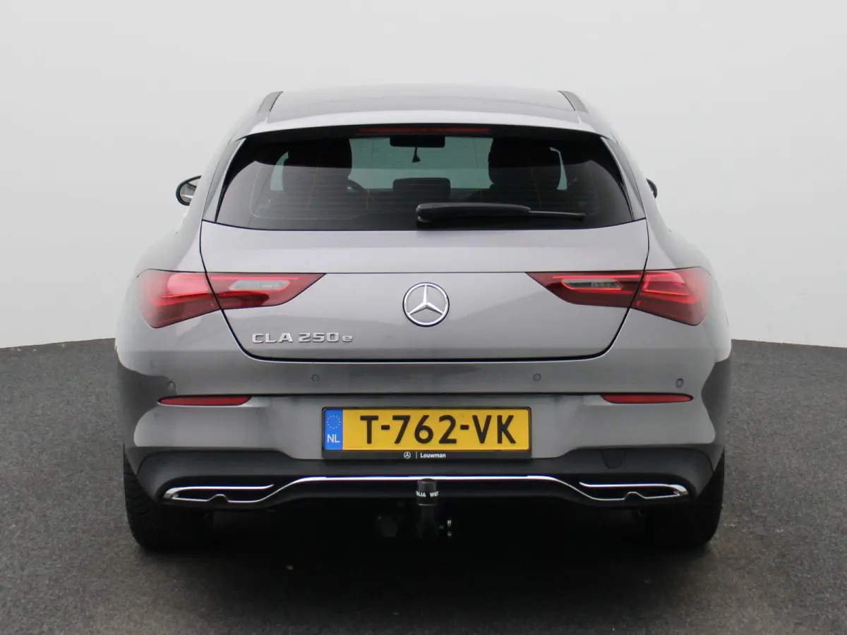 250 e Luxury Line | Automaat | Stuurverwarming | Apple Carplay / Android Auto | Adaptive Cruise Control | Trekhaak | Camera | Navigatie | Virtual Cockpit | Stoelverwarming | Elektrische Acht