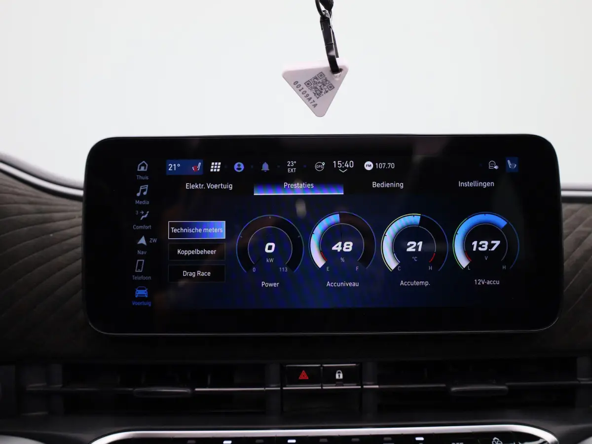 Abarth Scorpionissima 42 kWh | Cabrio | Apple Carplay / Android Auto | JBL | Half-Alcantara | Sportstuur | Kuipstoelen | Stoelverwarming | Camera | Dodehoek | Climate Control | Cruise Contro