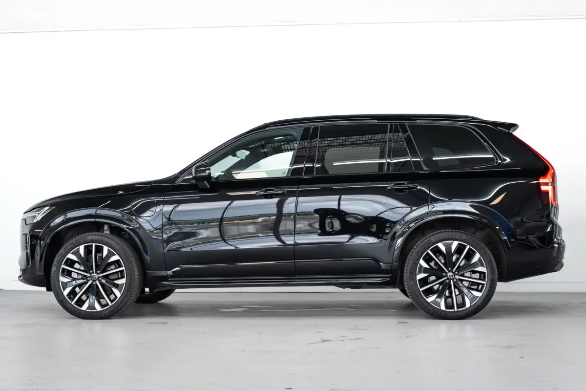 T8 455PK AWD Ultra Dark | Luchtvering | B&W audio | Massage/ventilate | HUD