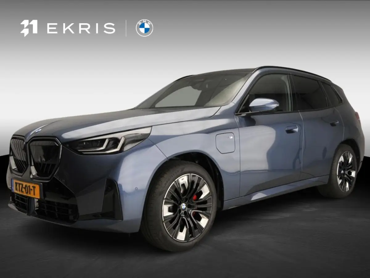 30e xDrive | M-Sportpakket | LED | Leder | HUD | Active cruise | Trekhaak | Panoramadak | Sportstoelen | Elektr. zetels | DAB | Harman-kardon sound | Alu 20 inch