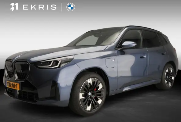 30e xDrive | M-Sportpakket | LED | Leder | HUD | Active cruise | Trekhaak | Panoramadak | Sportstoelen | Elektr. zetels | DAB | Harman-kardon sound | Alu 20 inch