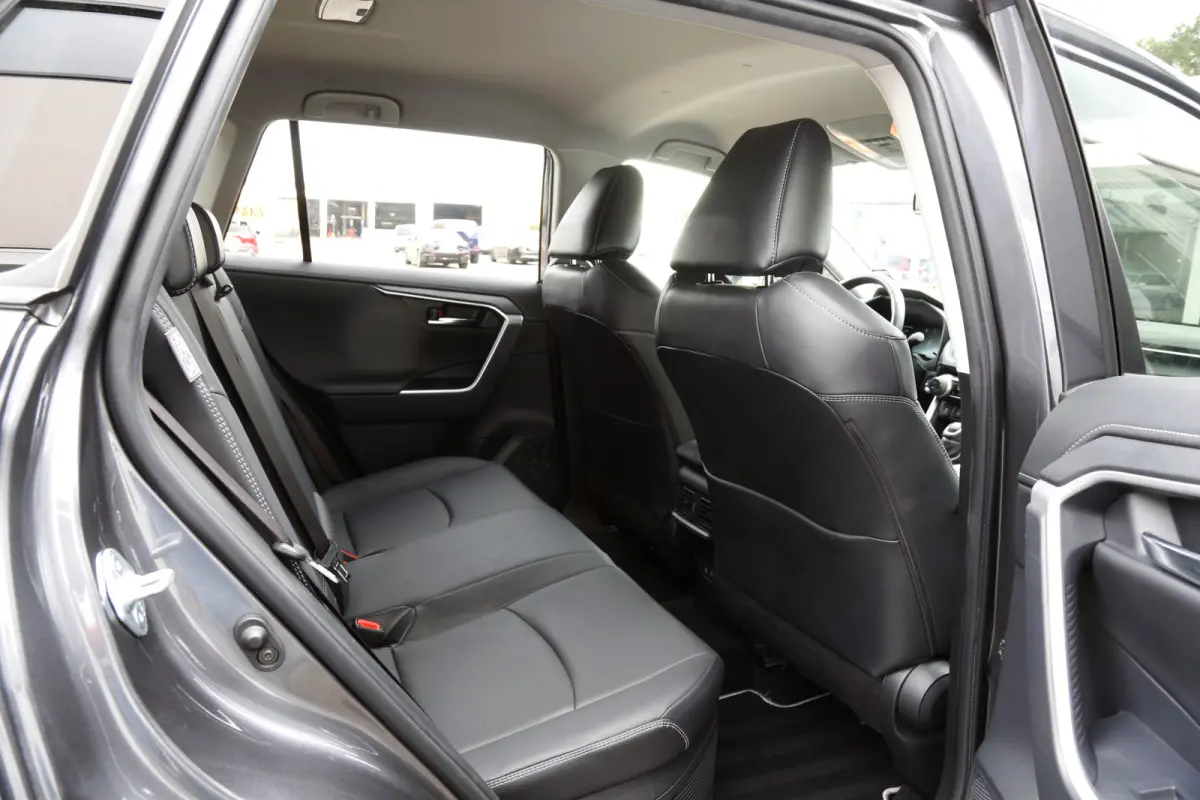2.5 Hybrid*Fabrieksgarantie t/m12-2031!*Perfect Toyota onderh.*Trekhaak/Leder/Stoelverw./Stuurverw./360Camera/DAB/LED/Voorruitsnelont./Elek. Klep/18 inch LM*
