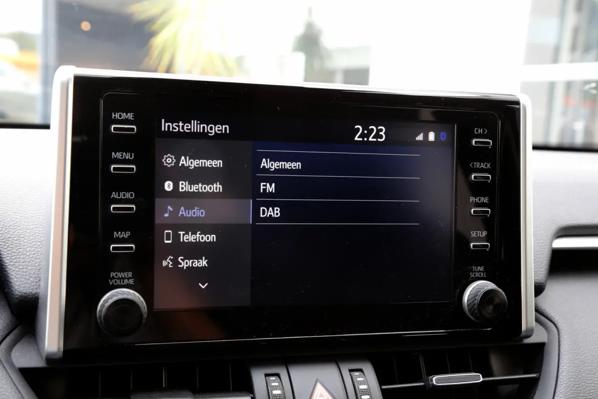 2.5 Hybrid*Fabrieksgarantie t/m12-2031!*Perfect Toyota onderh.*Trekhaak/Leder/Stoelverw./Stuurverw./360Camera/DAB/LED/Voorruitsnelont./Elek. Klep/18 inch LM*