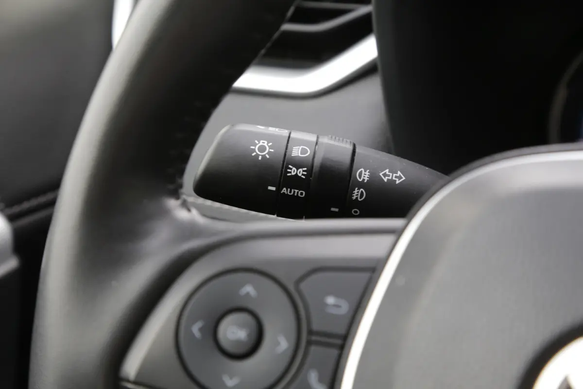 2.5 Hybrid*Fabrieksgarantie t/m12-2031!*Perfect Toyota onderh.*Trekhaak/Leder/Stoelverw./Stuurverw./360Camera/DAB/LED/Voorruitsnelont./Elek. Klep/18 inch LM*