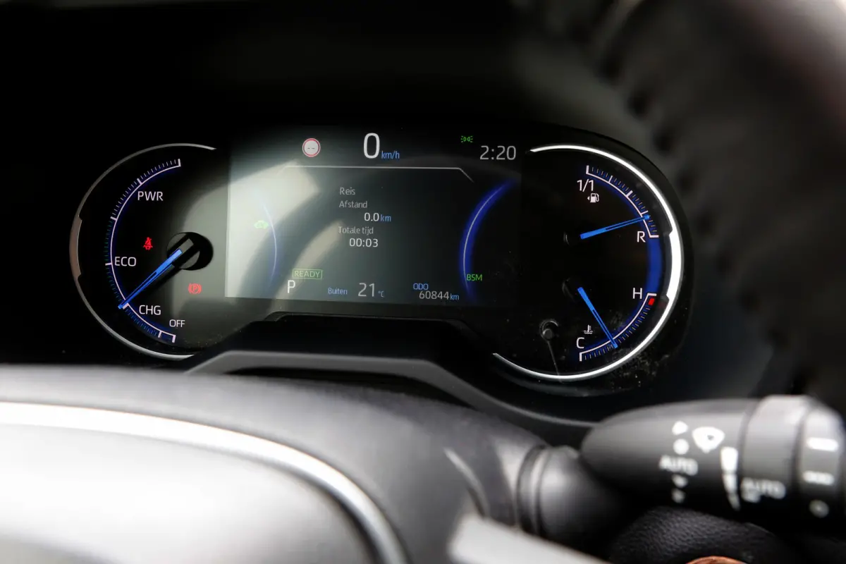 2.5 Hybrid*Fabrieksgarantie t/m12-2031!*Perfect Toyota onderh.*Trekhaak/Leder/Stoelverw./Stuurverw./360Camera/DAB/LED/Voorruitsnelont./Elek. Klep/18 inch LM*