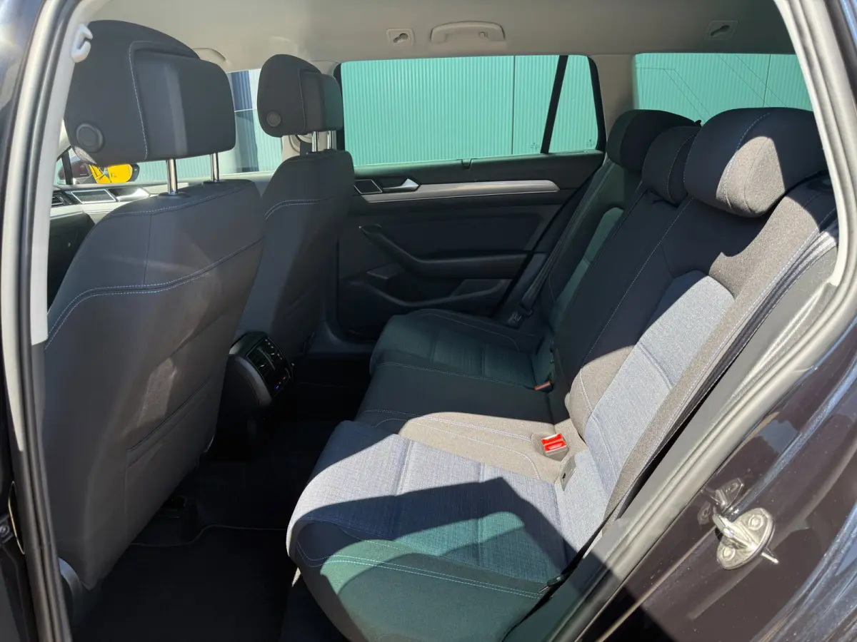 1.4 TSI PHEV GTE * Trekhaak * AUTOMAAT * Parkeercamera * Head-up Display *