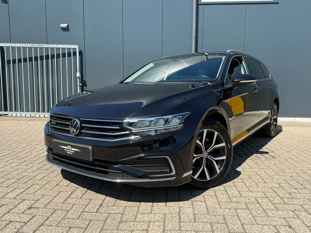 1.4 TSI PHEV GTE * Trekhaak * AUTOMAAT * Parkeercamera * Head-up Display *