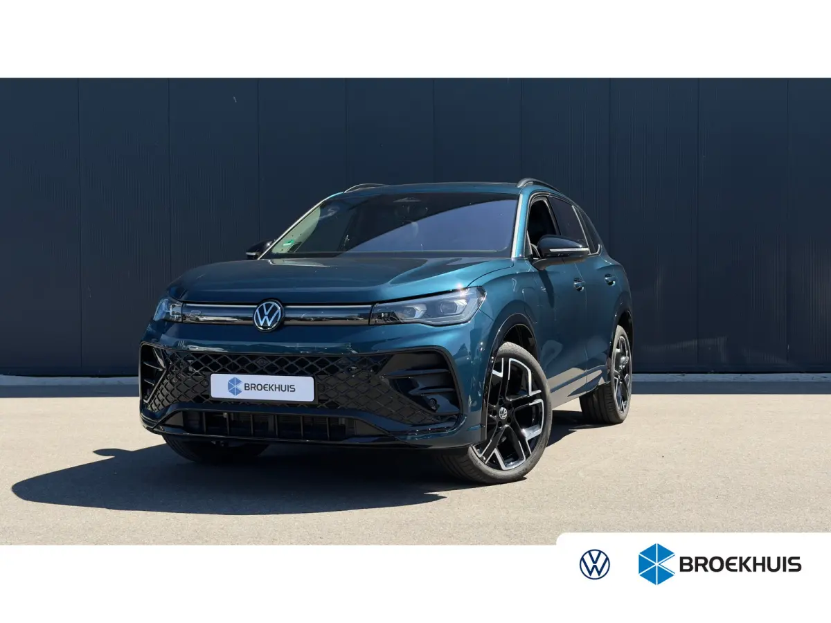 1.5 TSI 272pk eHybrid R-Line | R-Line | Panodak | Trekhaak | Carplay | 360 Camera |