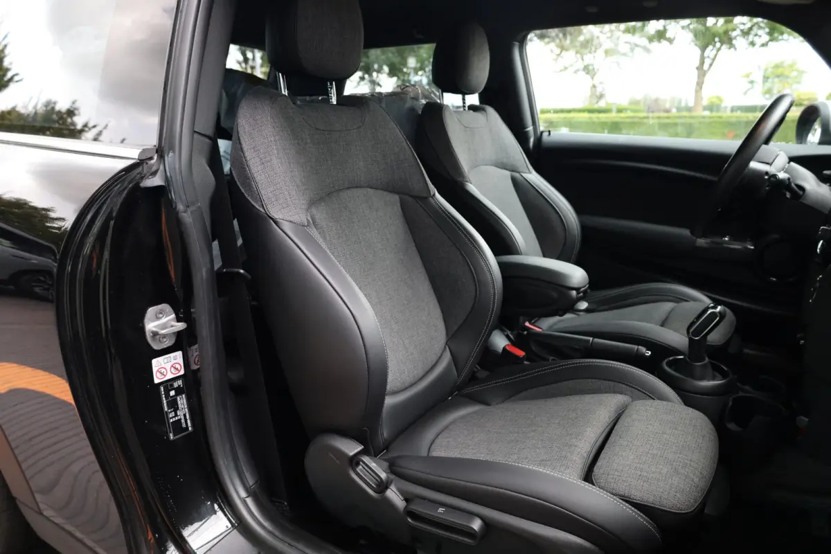 Cooper | Park Distance Control achter | Comfort Acces | Navigatie