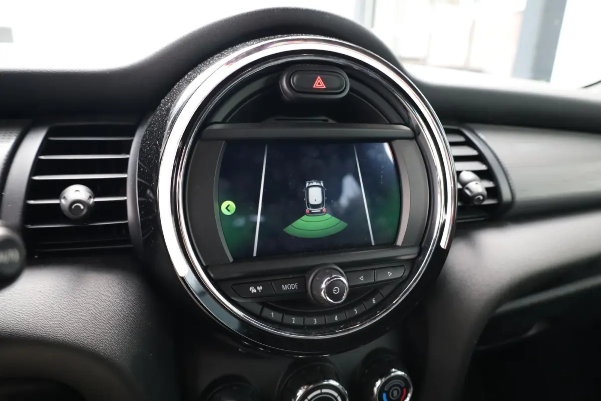 Cooper | Park Distance Control achter | Comfort Acces | Navigatie