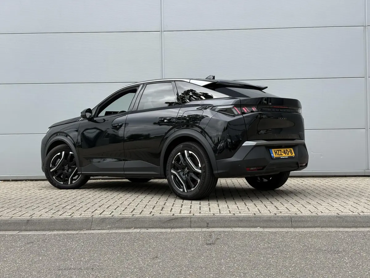 1.6 plug-in Hybrid 195 Allure | 3 Fase lader | 360 camera | Stoelverwarming | Apple Carplay/Android Auto