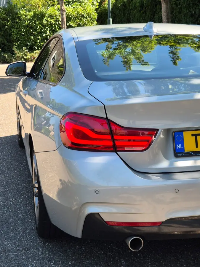 M Sport Apple CarPlay NAP Achteruitrijcamera Coupé Executive BTW AUTO