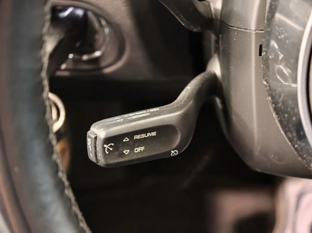 2.0T Panoramadak Trekhaak Leder carplay 21"LM