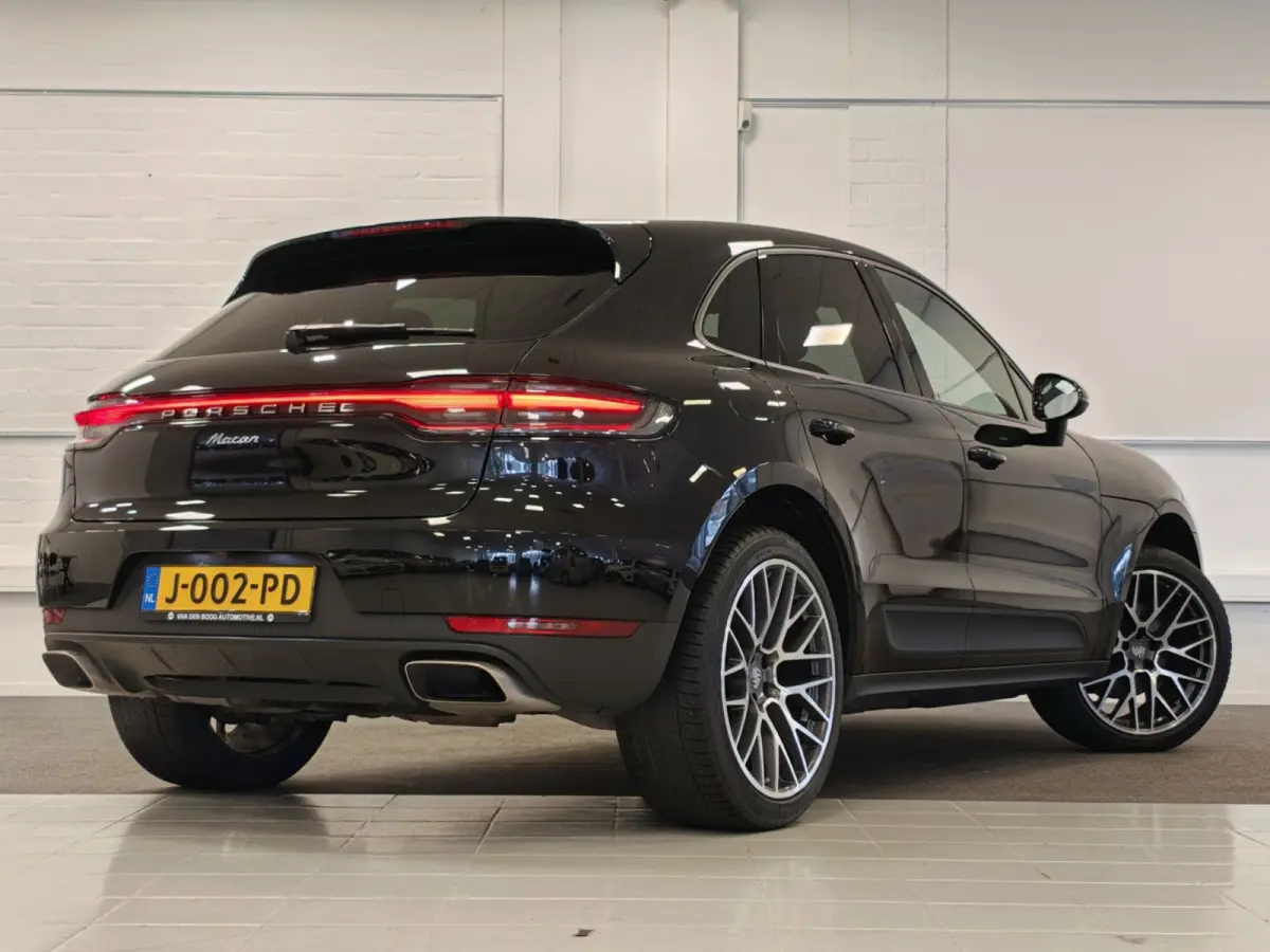 2.0T Panoramadak Trekhaak Leder carplay 21"LM