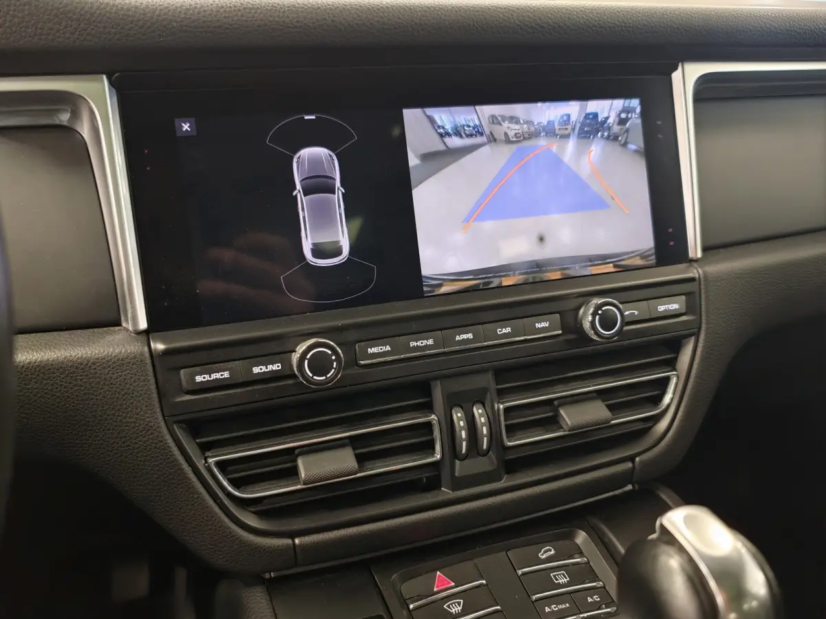 2.0T Panoramadak Trekhaak Leder carplay 21"LM
