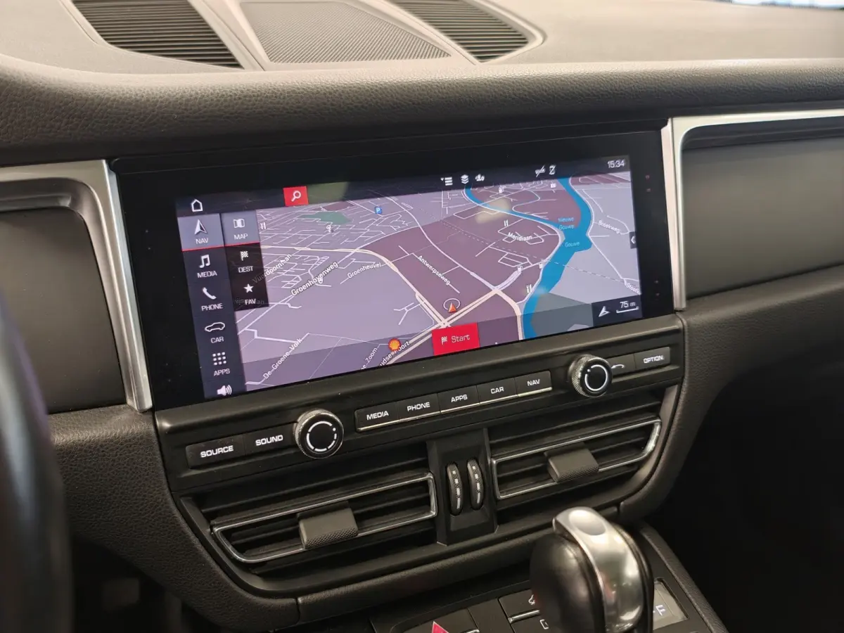 2.0T Panoramadak Trekhaak Leder carplay 21"LM