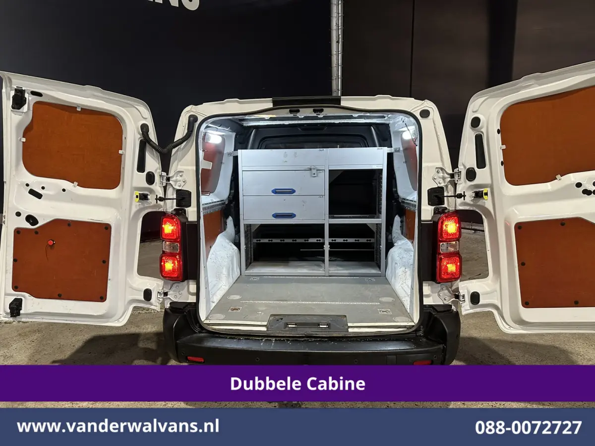 2.0 BlueHDI 123pk L3H1 Dubbele Cabine Euro6 Airco | 5-Zits | Camera | Navigatie | Apple Carplay Android Auto, Cruisecontrol, 2500kg Trekhaak, Parkeersensoren