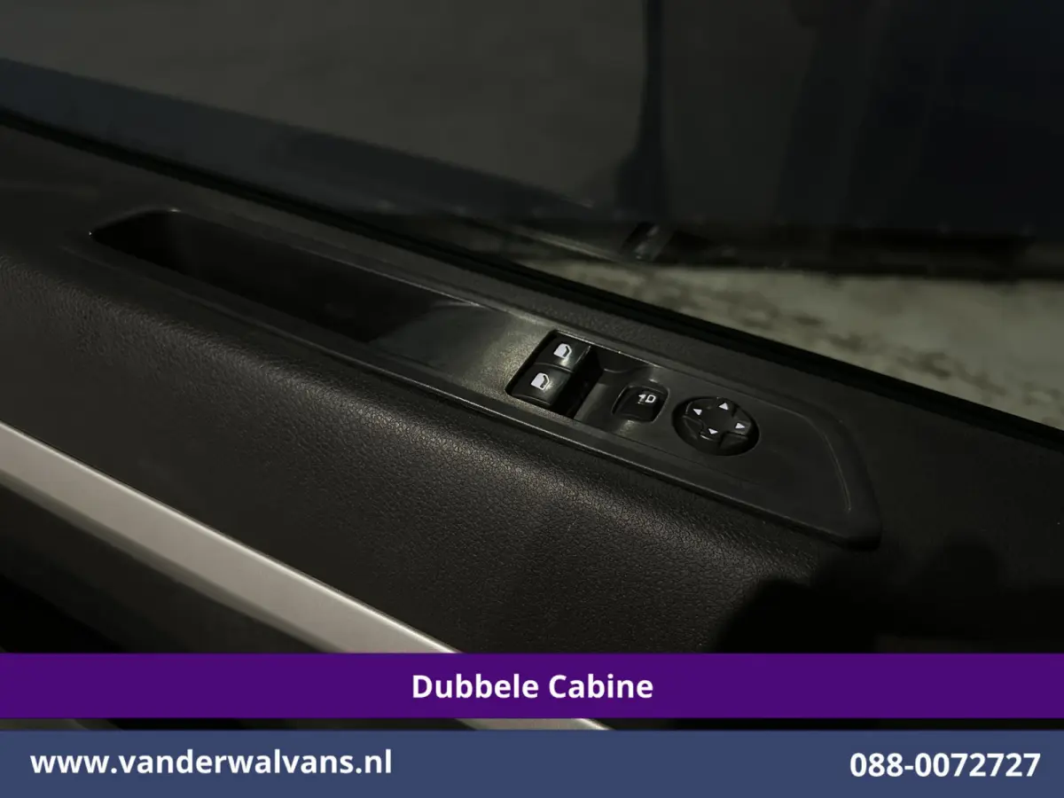 2.0 BlueHDI 123pk L3H1 Dubbele Cabine Euro6 Airco | 5-Zits | Camera | Navigatie | Apple Carplay Android Auto, Cruisecontrol, 2500kg Trekhaak, Parkeersensoren