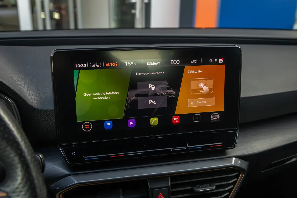 1.4 e-Hybrid VZ Adrenaline | Schuif/kantel dak | Stoel- Stuurverwarming | Dodehoek Detectie | Apple Carplay/Android Auto | Achteruitrijcamera | Achteruitrijcamera | Apple Carplay/Android Aut