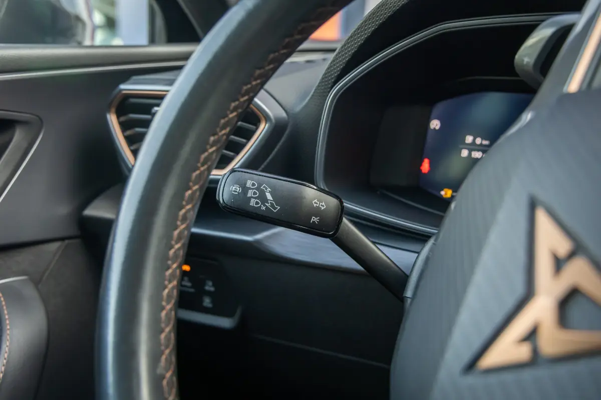 1.4 e-Hybrid VZ Adrenaline | Schuif/kantel dak | Stoel- Stuurverwarming | Dodehoek Detectie | Apple Carplay/Android Auto | Achteruitrijcamera | Achteruitrijcamera | Apple Carplay/Android Aut
