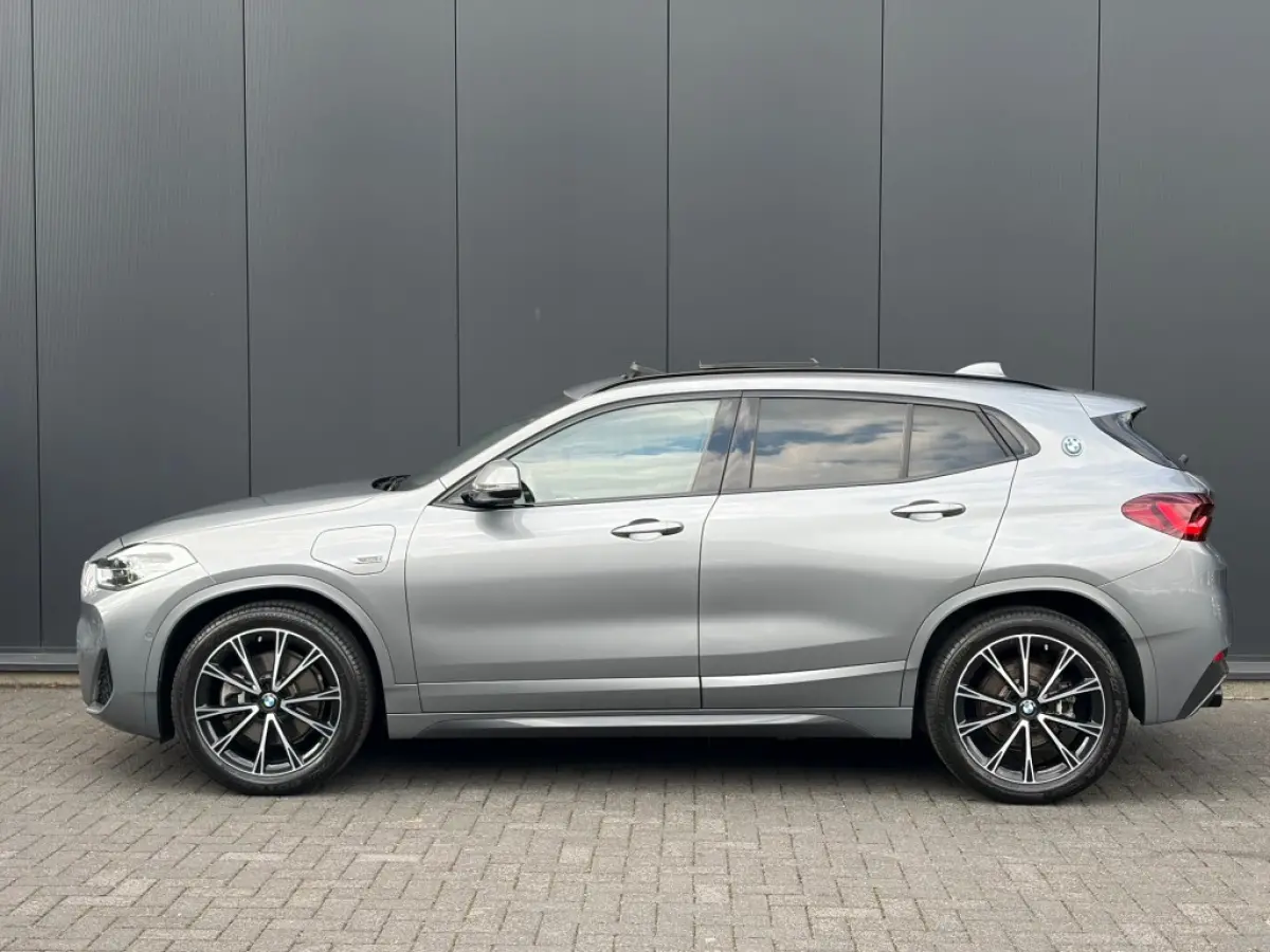 xDrive25e M Sport Pano ACC HUD Camera LED Leder E.klep Sfeerlicht