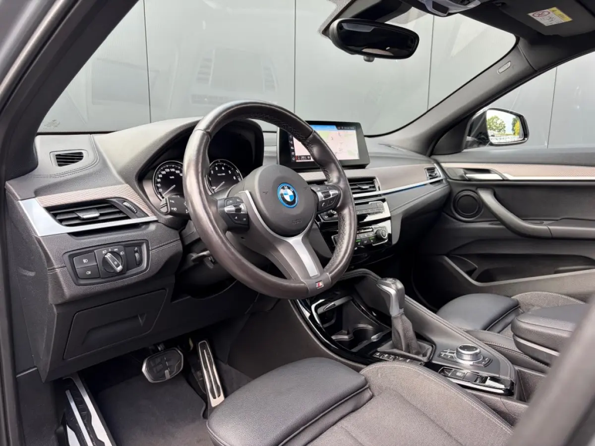 xDrive25e M Sport Pano ACC HUD Camera LED Leder E.klep Sfeerlicht