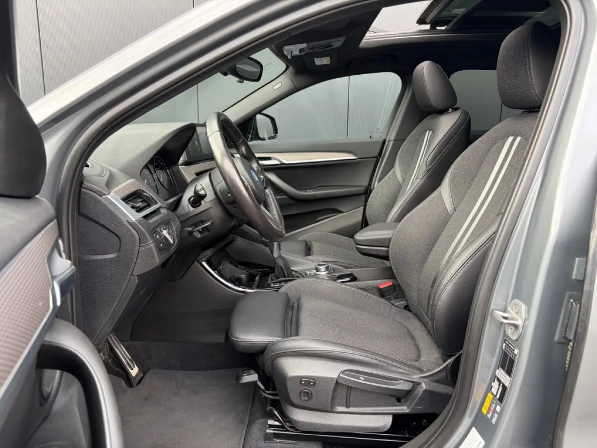 xDrive25e M Sport Pano ACC HUD Camera LED Leder E.klep Sfeerlicht