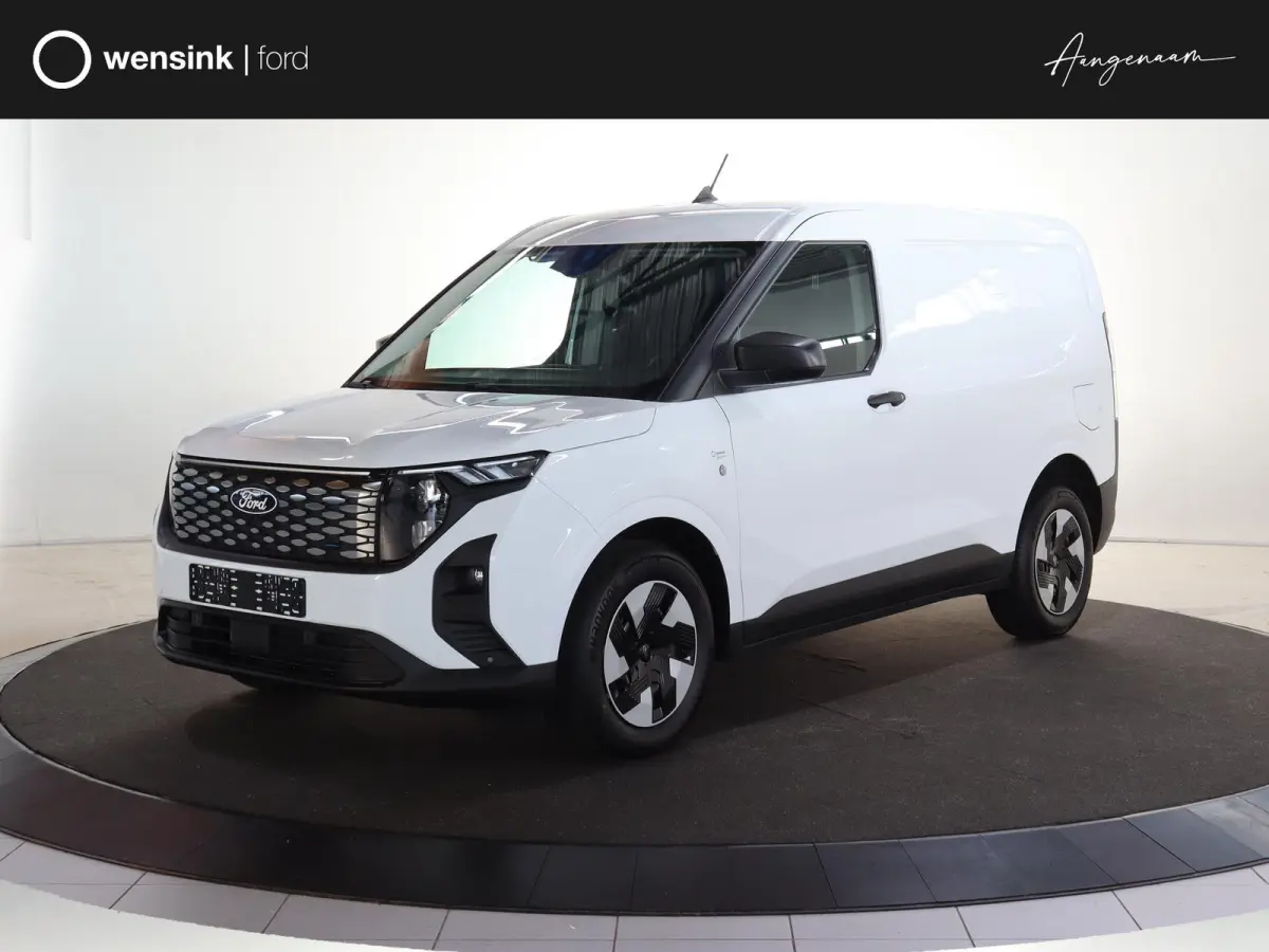 Trend 46 kWh PARKEERSENSOREN V+A, CARPLAY, CRUISE CONTROL, ACHTERUITRIJ CAMERA, 16'' RESERVEWIEL, LED LAADRUIMTEVERLICHTING , LAADVLOERBESCHERMING, RUBBER , TREKHAAK