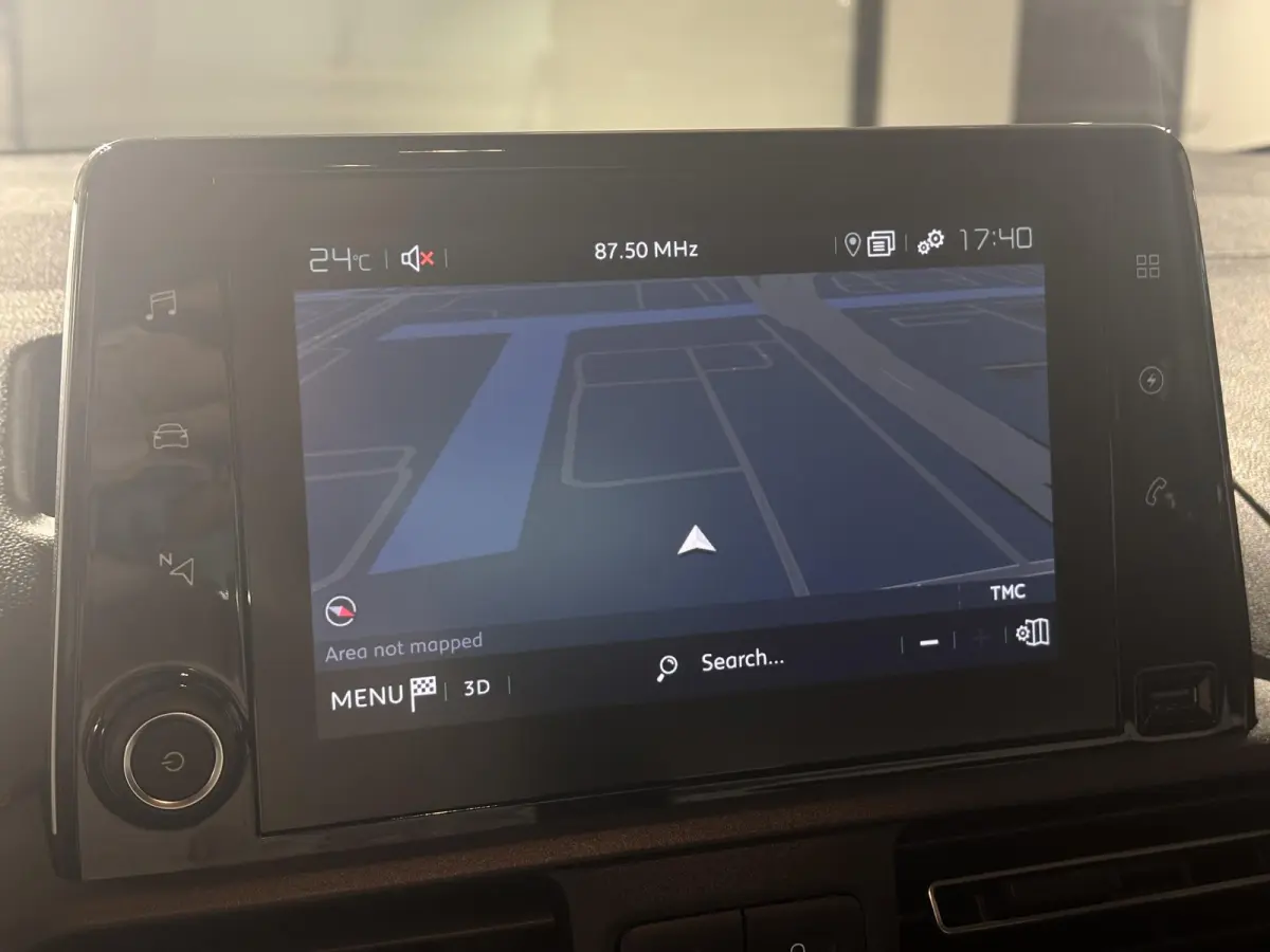 Feel 50 kWh | Camera achter | Lichtmetalen velgen | Cruise control | Apple Carplay - Android Auto | Navi