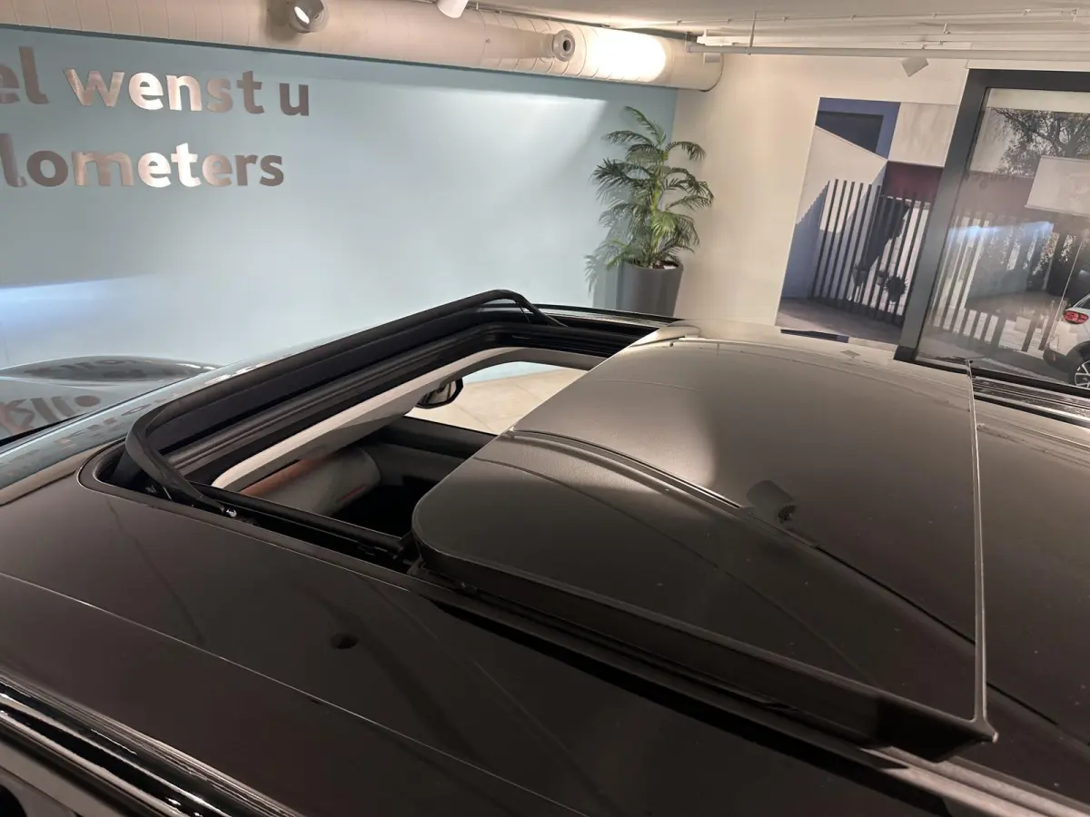 Max Comfort Range 74 kWh | DIRECT LEVERBAAR | 360 vision | Adaptive Cruise Control | Stoelverwarming + Ventilatie | Head up Display | Apple Carplay + Android Auto