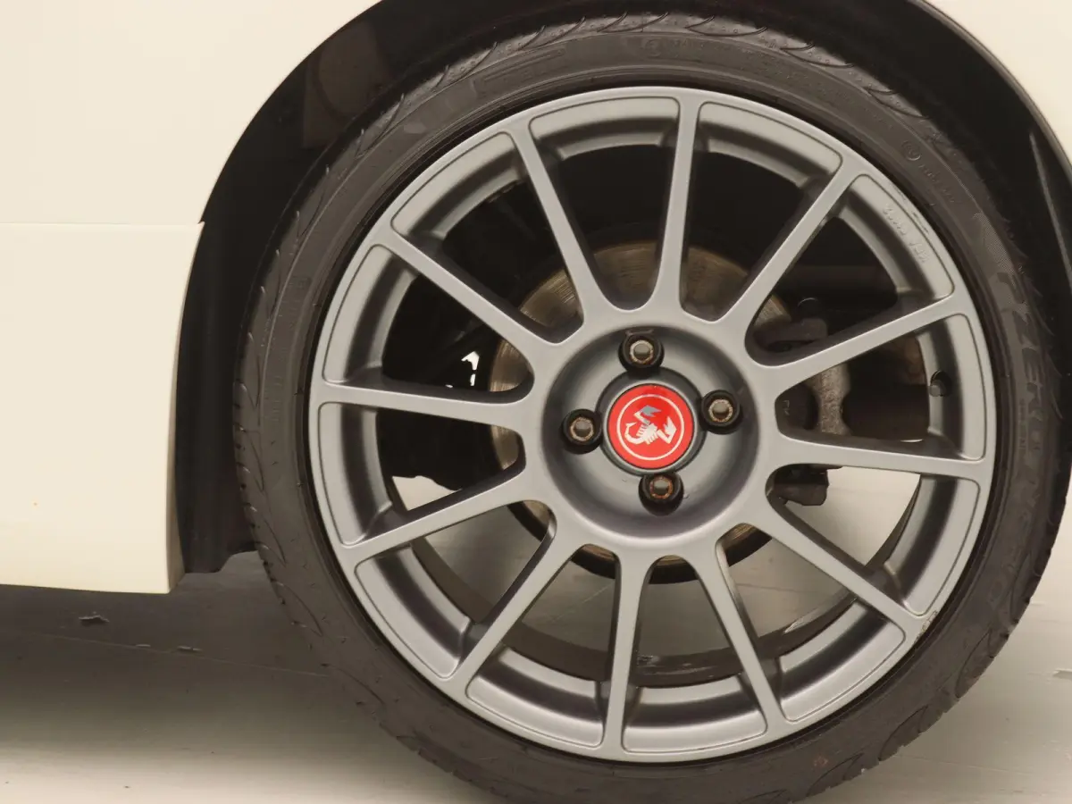 1.4 T-Jet Abarth 595 | Sabelt kuipstoelen | Monza uitlaat |