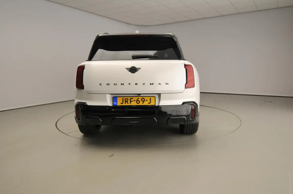 1.5 C John Cooper Works | LED | HUD | Panoramadak | Trekhaak | Stoelverwarming | DAB | Harman-kardon sound | Alu 19 inch