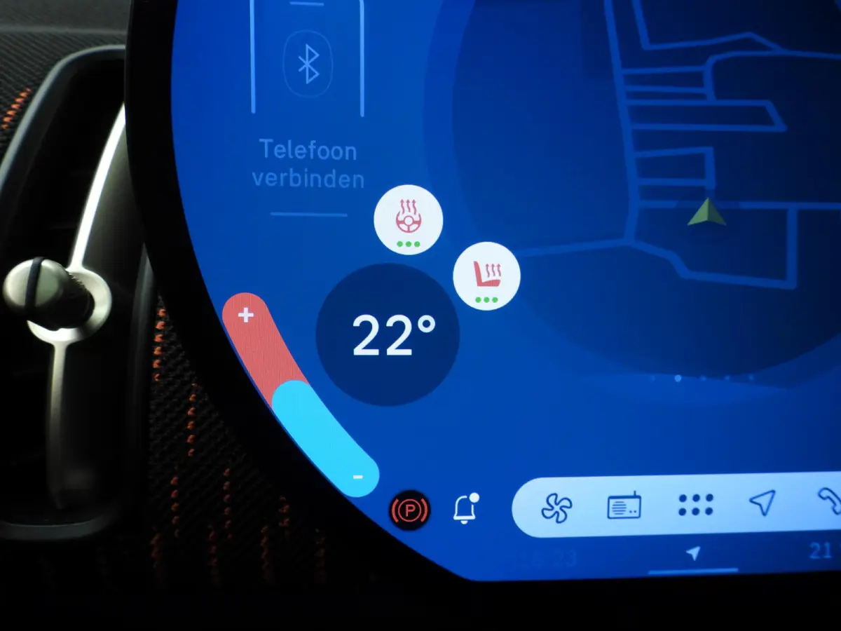1.5 C John Cooper Works | LED | HUD | Panoramadak | Trekhaak | Stoelverwarming | DAB | Harman-kardon sound | Alu 19 inch