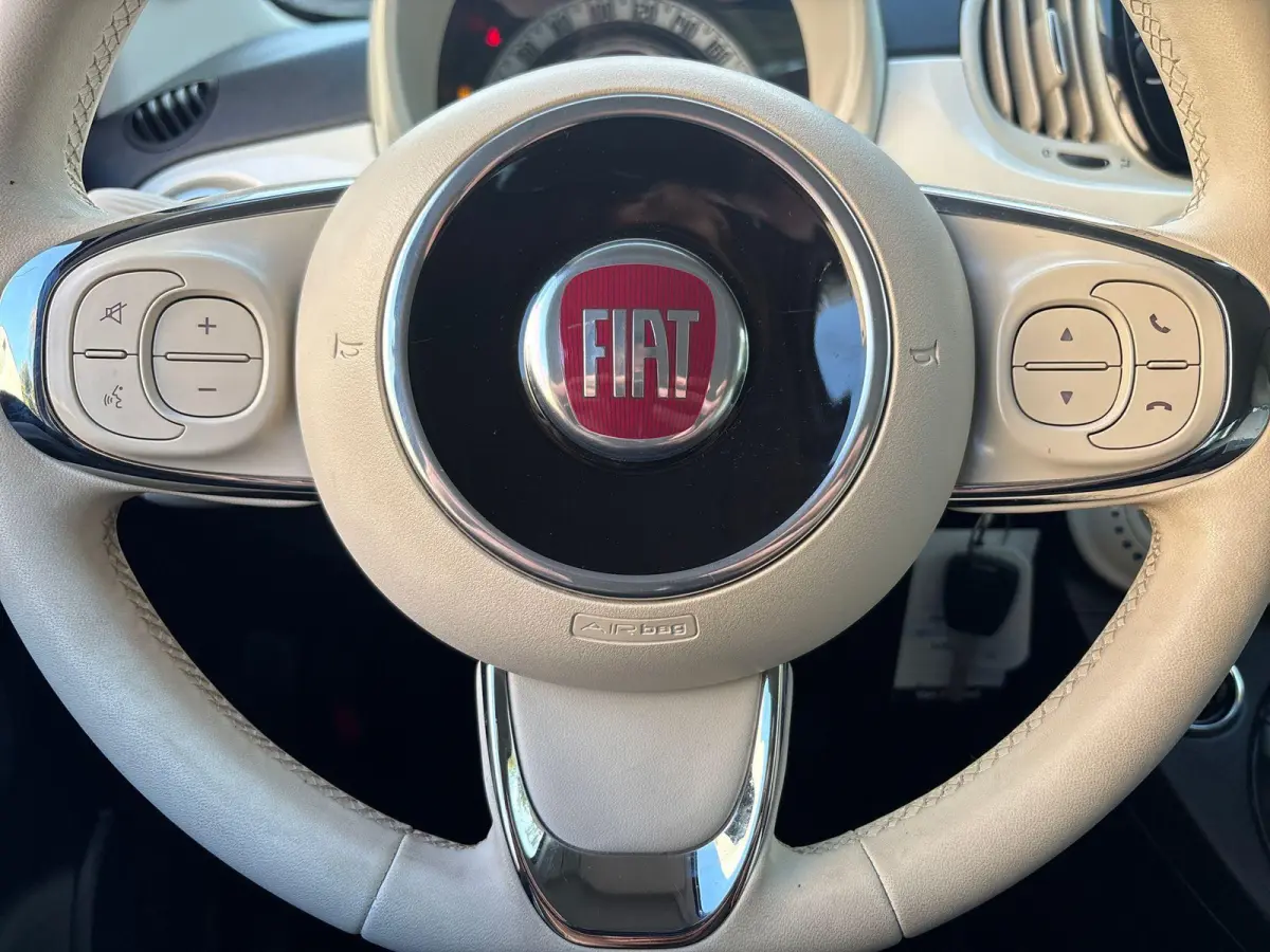 1.0 Hybrid Lounge | Airco | Navigatie| Parkeersensoren | Cruise Control | LMV 15" |