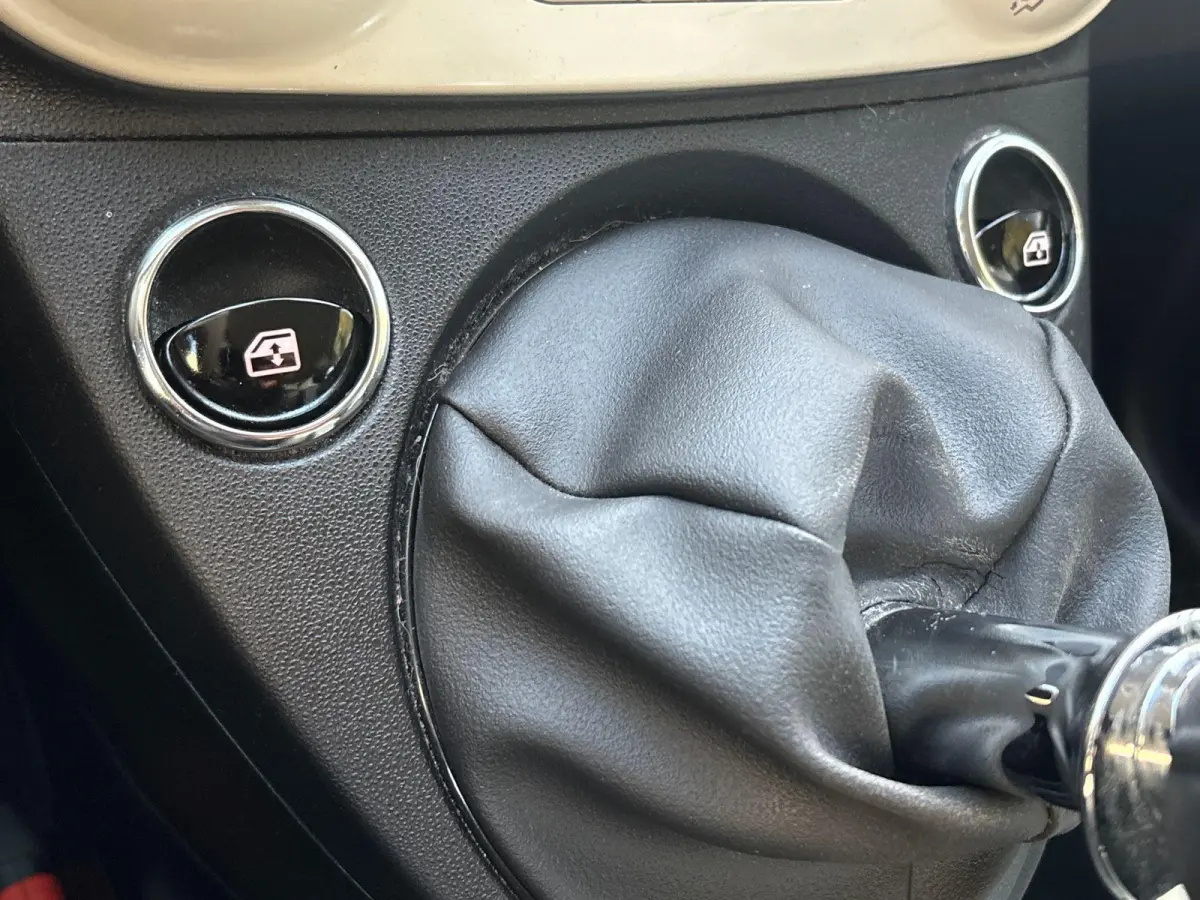 1.0 Hybrid Lounge | Airco | Navigatie| Parkeersensoren | Cruise Control | LMV 15" |