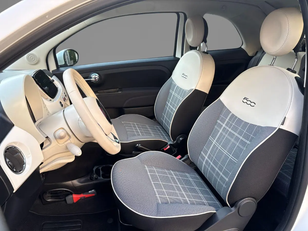 1.0 Hybrid Lounge | Airco | Navigatie| Parkeersensoren | Cruise Control | LMV 15" |