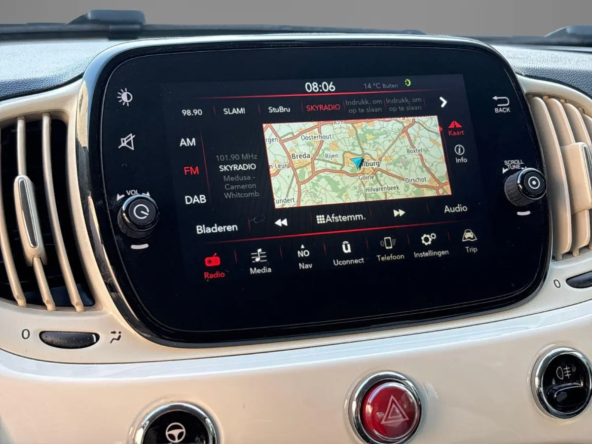 1.0 Hybrid Lounge | Airco | Navigatie| Parkeersensoren | Cruise Control | LMV 15" |