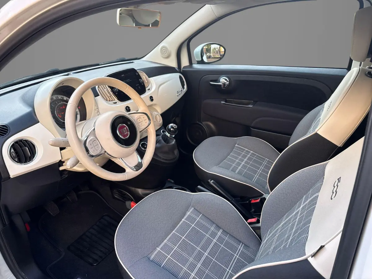 1.0 Hybrid Lounge | Airco | Navigatie| Parkeersensoren | Cruise Control | LMV 15" |