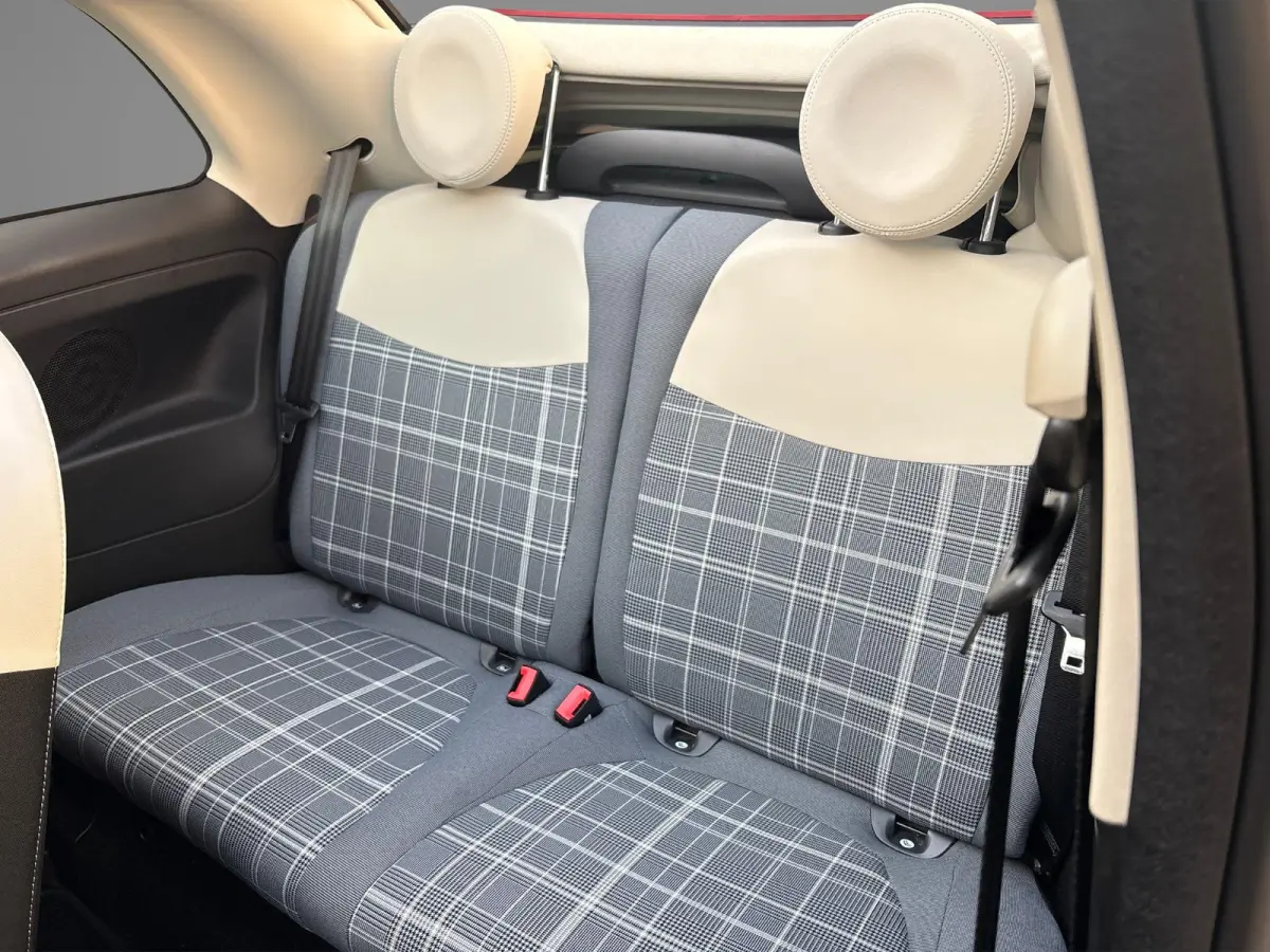 1.0 Hybrid Lounge | Airco | Navigatie| Parkeersensoren | Cruise Control | LMV 15" |