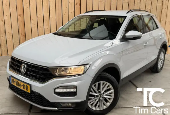1.5 TSI Style Adaptieve cruise control | Climate control | Achteruitrijcamera | Apple CarPlay/Android Auto | Digitaal instrumentenpaneel | Navigatiesysteem | Parkeersensoren voor en achter