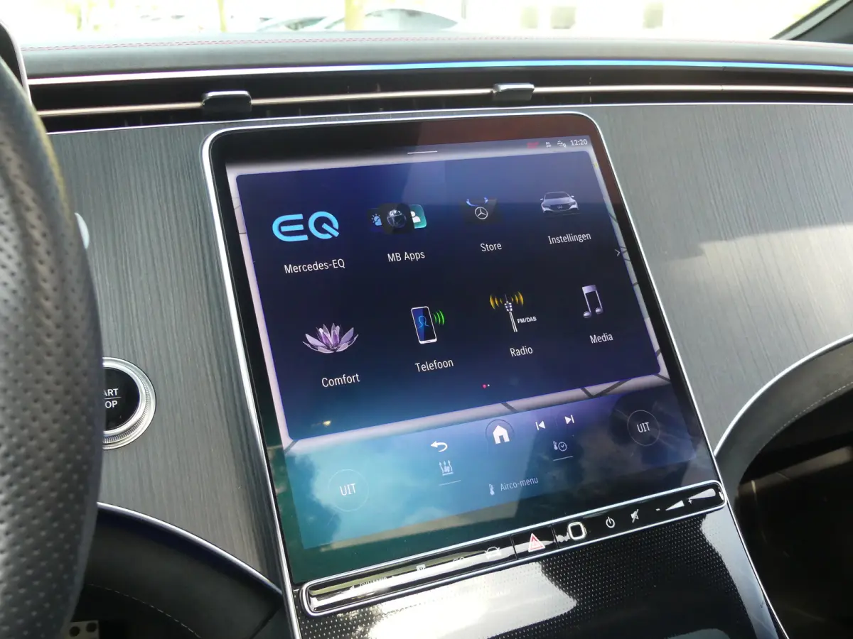 350+ AMG Line 91 kWh | SOH 98% | PANORAMADAK | ELEKTRISCHE STOELEN + STUURKOLOM  MET GEHEUGEN | ELEKTRISCHE ACHTERKLEP | ADAPTIVE CRUISE | PREMIUM AUDIO | DODEHOEKDETECTIE |