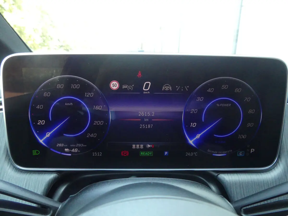 350+ AMG Line 91 kWh | SOH 98% | PANORAMADAK | ELEKTRISCHE STOELEN + STUURKOLOM  MET GEHEUGEN | ELEKTRISCHE ACHTERKLEP | ADAPTIVE CRUISE | PREMIUM AUDIO | DODEHOEKDETECTIE |
