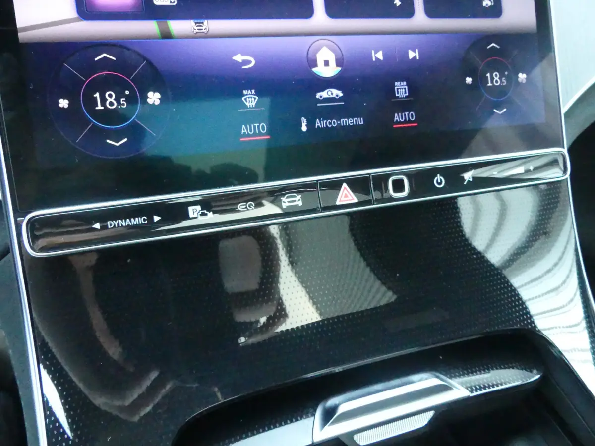 350+ AMG Line 91 kWh | SOH 98% | PANORAMADAK | ELEKTRISCHE STOELEN + STUURKOLOM  MET GEHEUGEN | ELEKTRISCHE ACHTERKLEP | ADAPTIVE CRUISE | PREMIUM AUDIO | DODEHOEKDETECTIE |