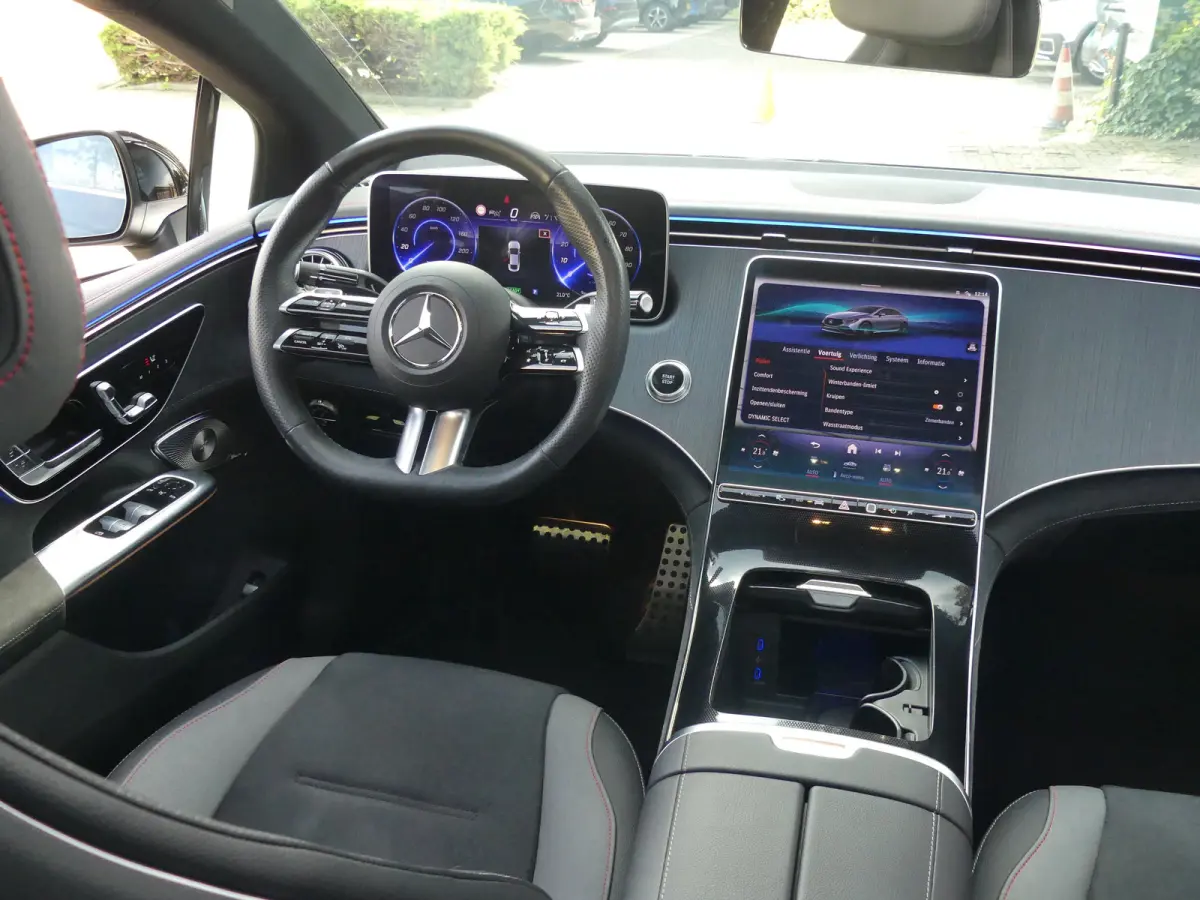 350+ AMG Line 91 kWh | SOH 98% | PANORAMADAK | ELEKTRISCHE STOELEN + STUURKOLOM  MET GEHEUGEN | ELEKTRISCHE ACHTERKLEP | ADAPTIVE CRUISE | PREMIUM AUDIO | DODEHOEKDETECTIE |